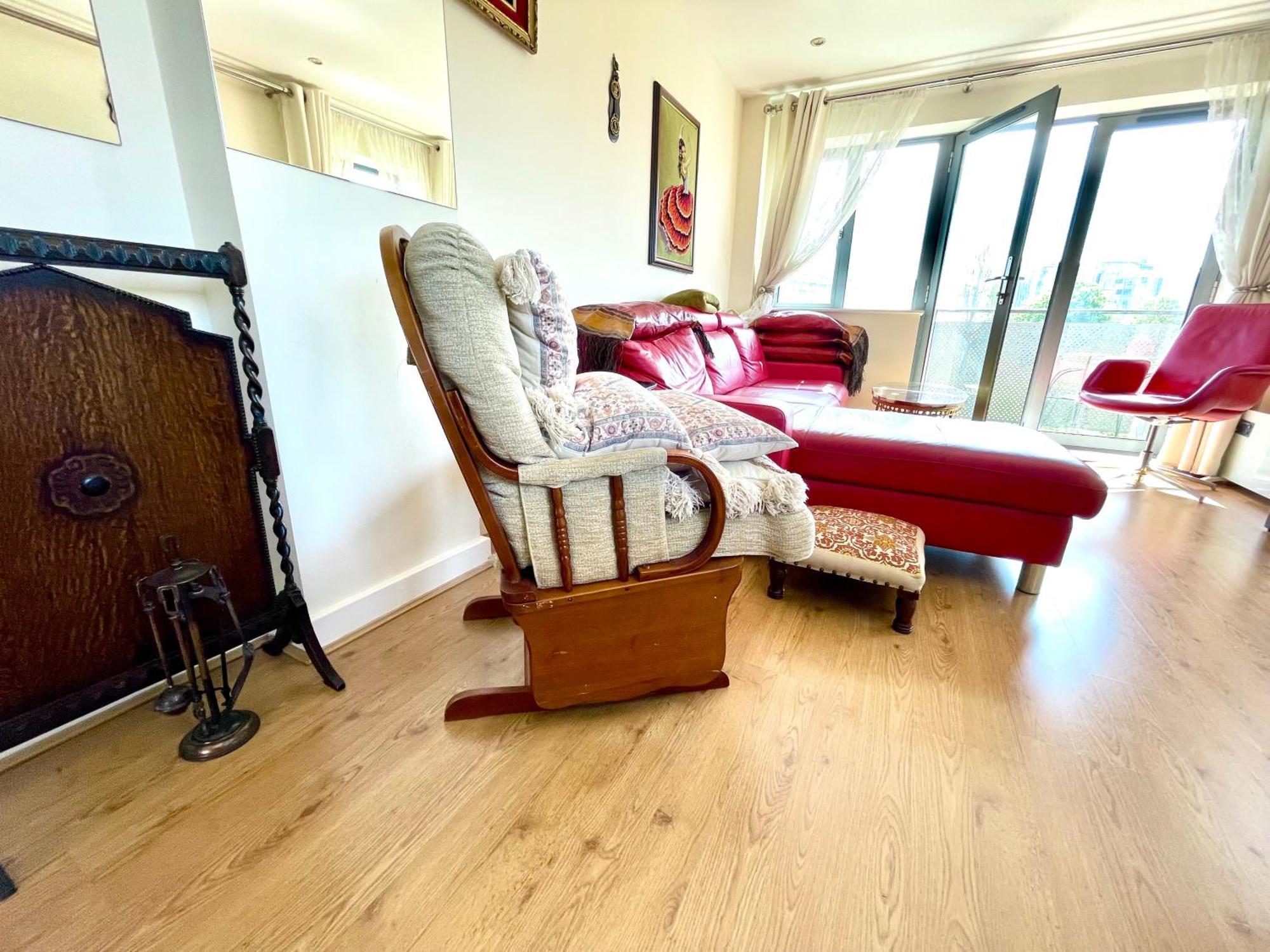 Luxury 2 Bedroom Apartment- Lake View - Free Parking - Wembley Stadium 5Km Londyn Zewnętrze zdjęcie